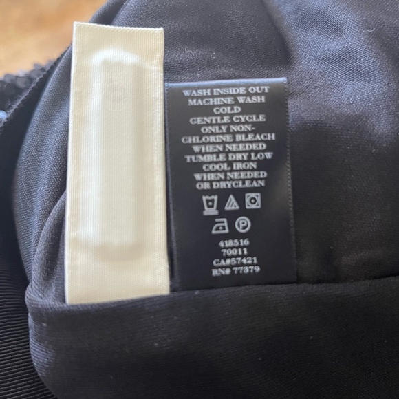 NWT Ann Taylor Black With Blue Tinted Sequin Pencil Skirt Size 6 - Picture 10 of 10